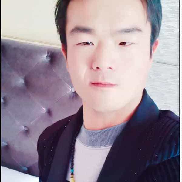 青海30岁单身帅哥真诚找对象-河池征婚相亲网