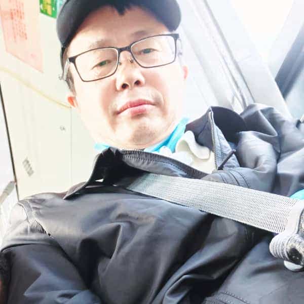 上海56岁单身帅哥真诚找对象-河池征婚相亲网