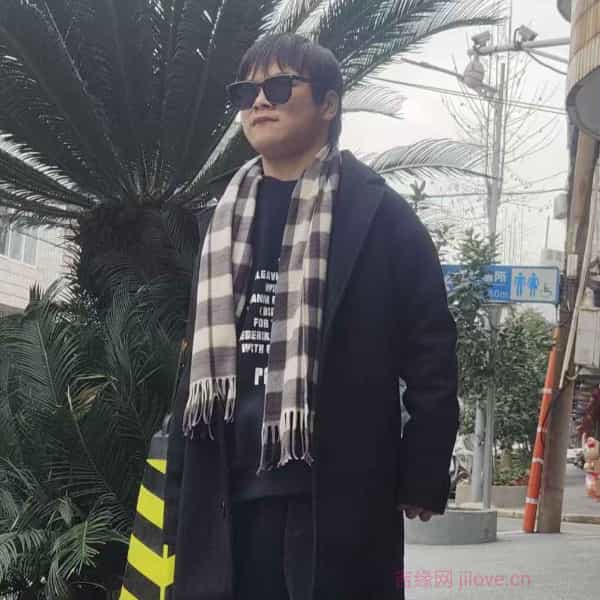 江西20岁单身帅哥真诚找对象-河池征婚相亲网
